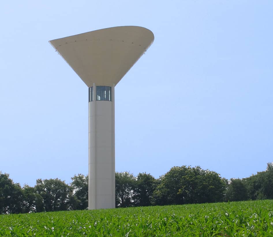 A water tower remotely managed by SOFREL RTU