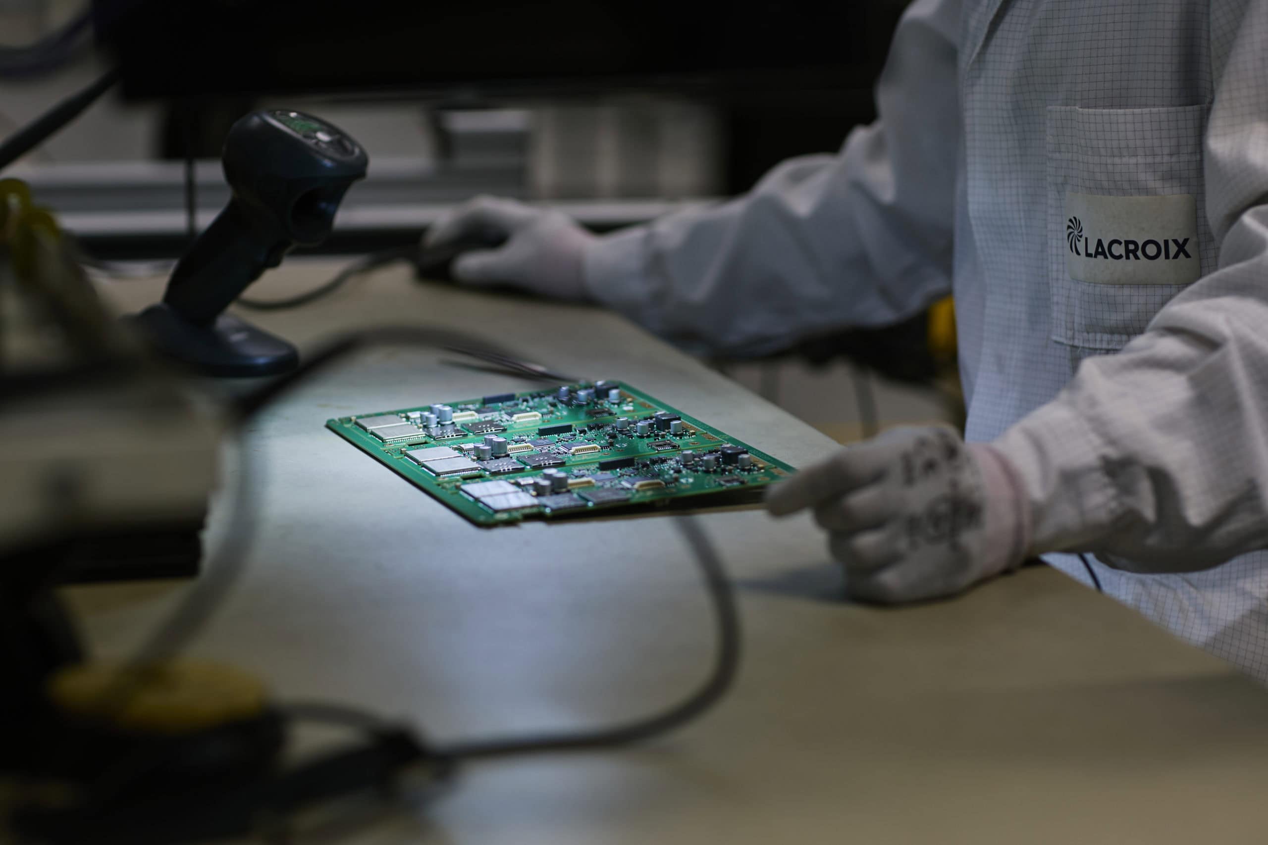 LACROIX electronic card